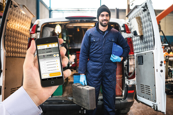 Wir zeigen Ihnen an dieser Stelle, wie ein Einmann-Montage-Betrieb und ein Unternehmen mit zwölf Montagebussen mit Hilfe der App „Schachermayer Scan“ die Bestellungen samt Lagerhaltung optimieren.
© iStock/franckreporter - atiatiati